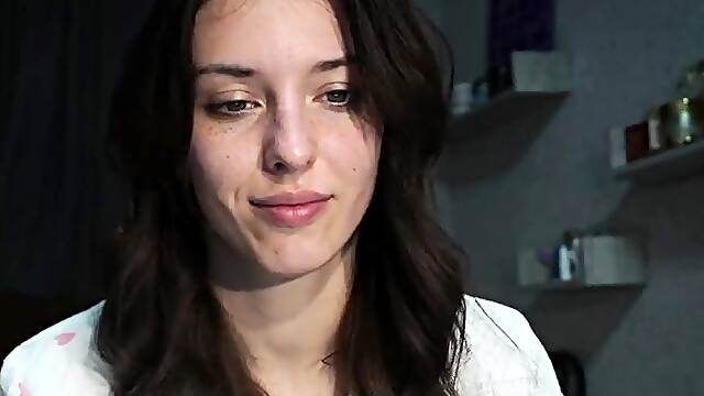 Brunette Solo Webcam Masturbation