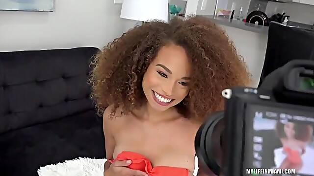 The Five-star Chocolate Teen 18+ Cecilia Lion Gets Fucked In The Missionary Pose