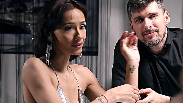 Veronica Leal & Mia Mi have a steamy threesome after dinner