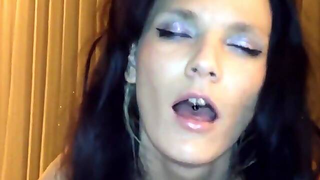 Enticing Brunette Norwegian Wife Pleases A Hard Prick With Her Mouth anal