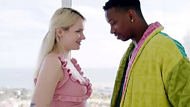 AMBER KAWAIIS FIRST ANAL EXPERIENCE - BBC ANAL