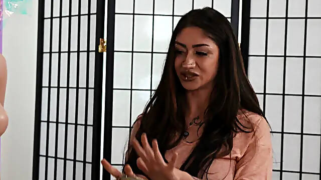 Brazzers: Eddies Dirty Treat with Abi