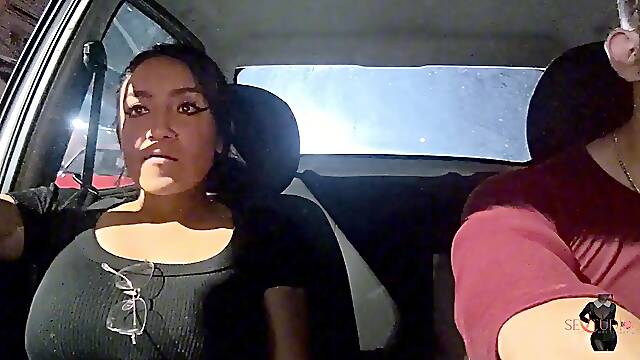 Unemployed Mexican beauty accedes to anything in the interview for cash