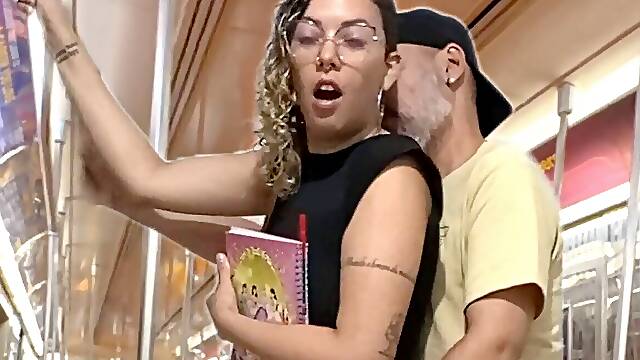 She got popshot on the public transport train