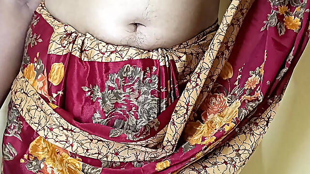 Red color saree cheating Housewife 1